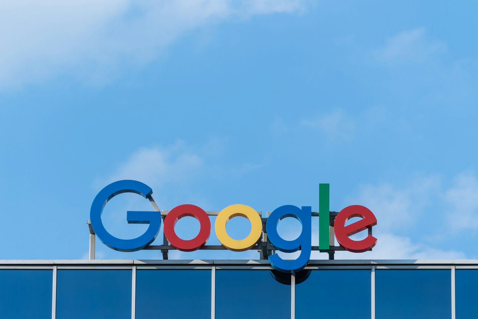 Google améliore les liens dans ses réponses IA : quelles pages de PME mettre en avant ?